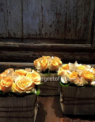 Floral box di rose ( concordare il colore )